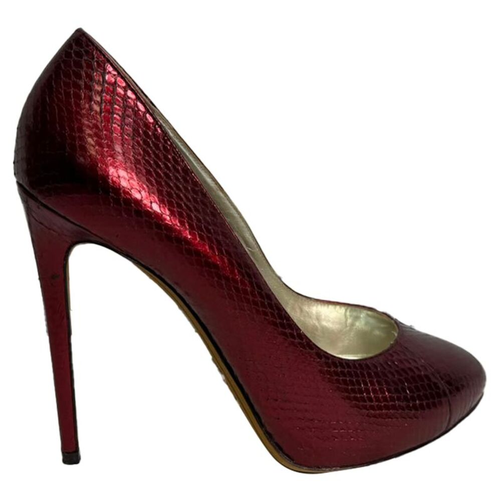 Dolce & Gabbana Embossed Pumps in Red Leather